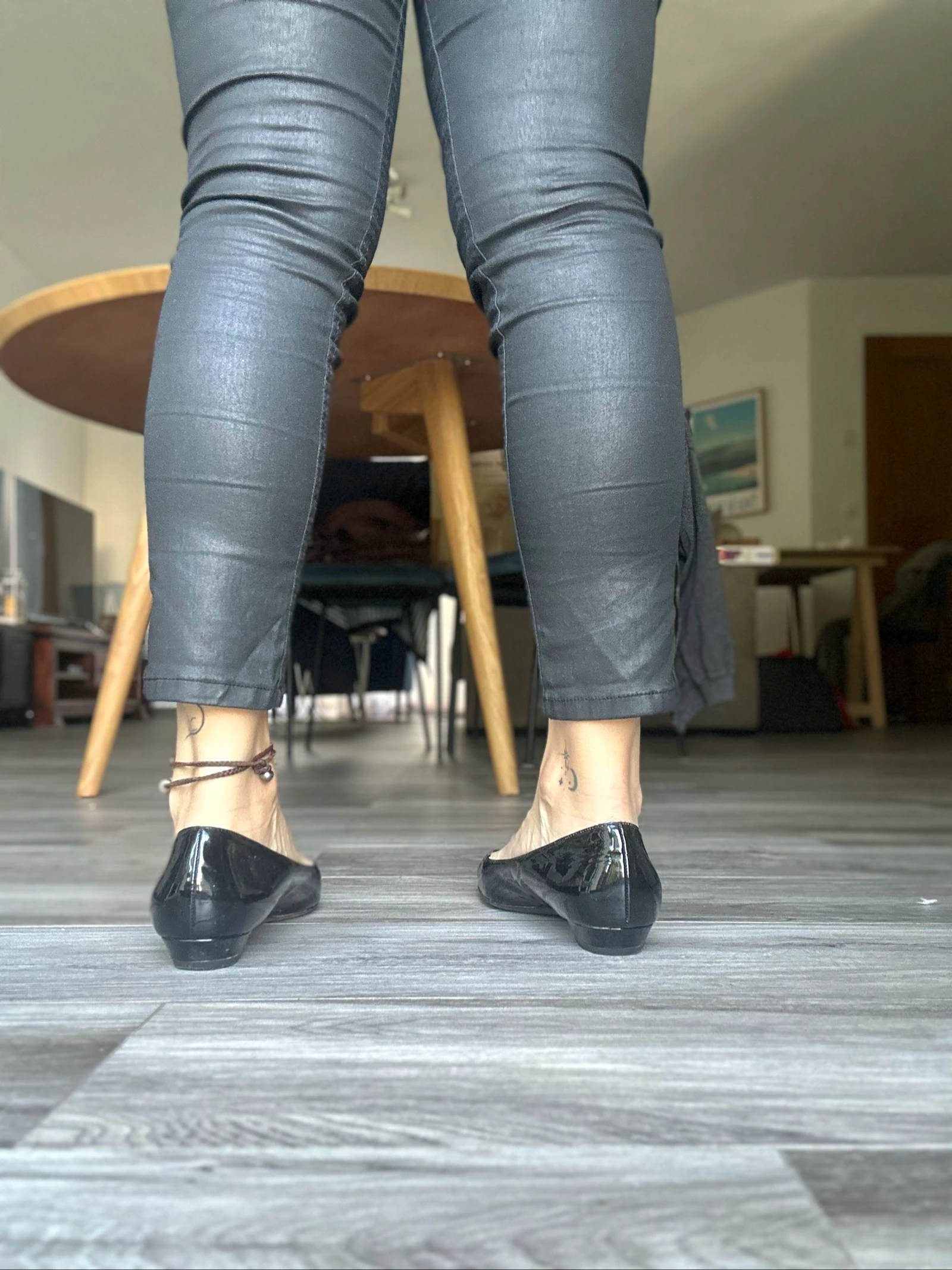 Ballerines noir en cuir verni véritable bout pointu Pointure 40 et demi Manfield – photo 8